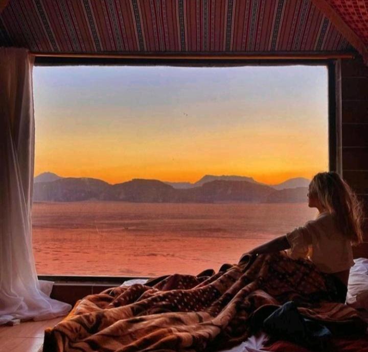 Appartement Saleem With Jeep Tour à Wadi Rum Extérieur photo