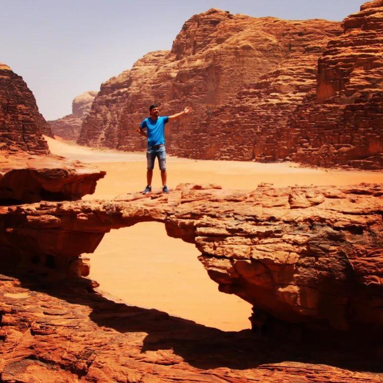 Appartement Saleem With Jeep Tour à Wadi Rum Extérieur photo
