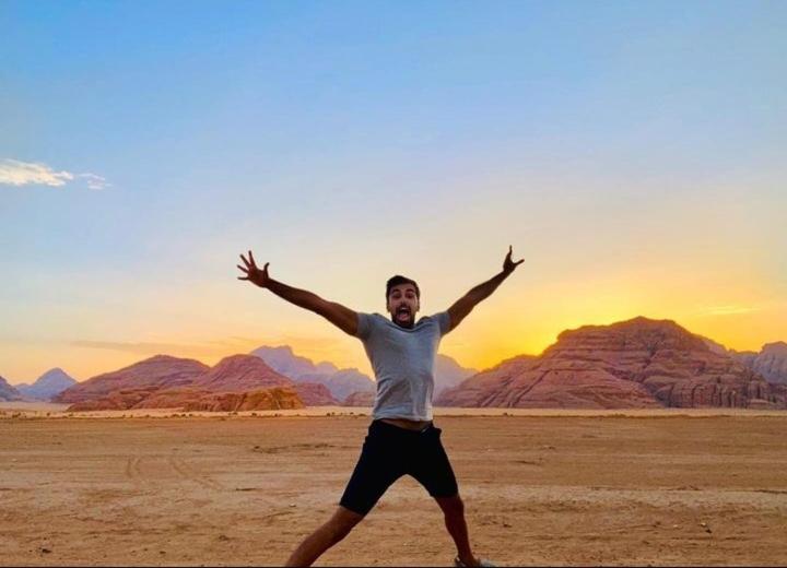 Appartement Saleem With Jeep Tour à Wadi Rum Extérieur photo